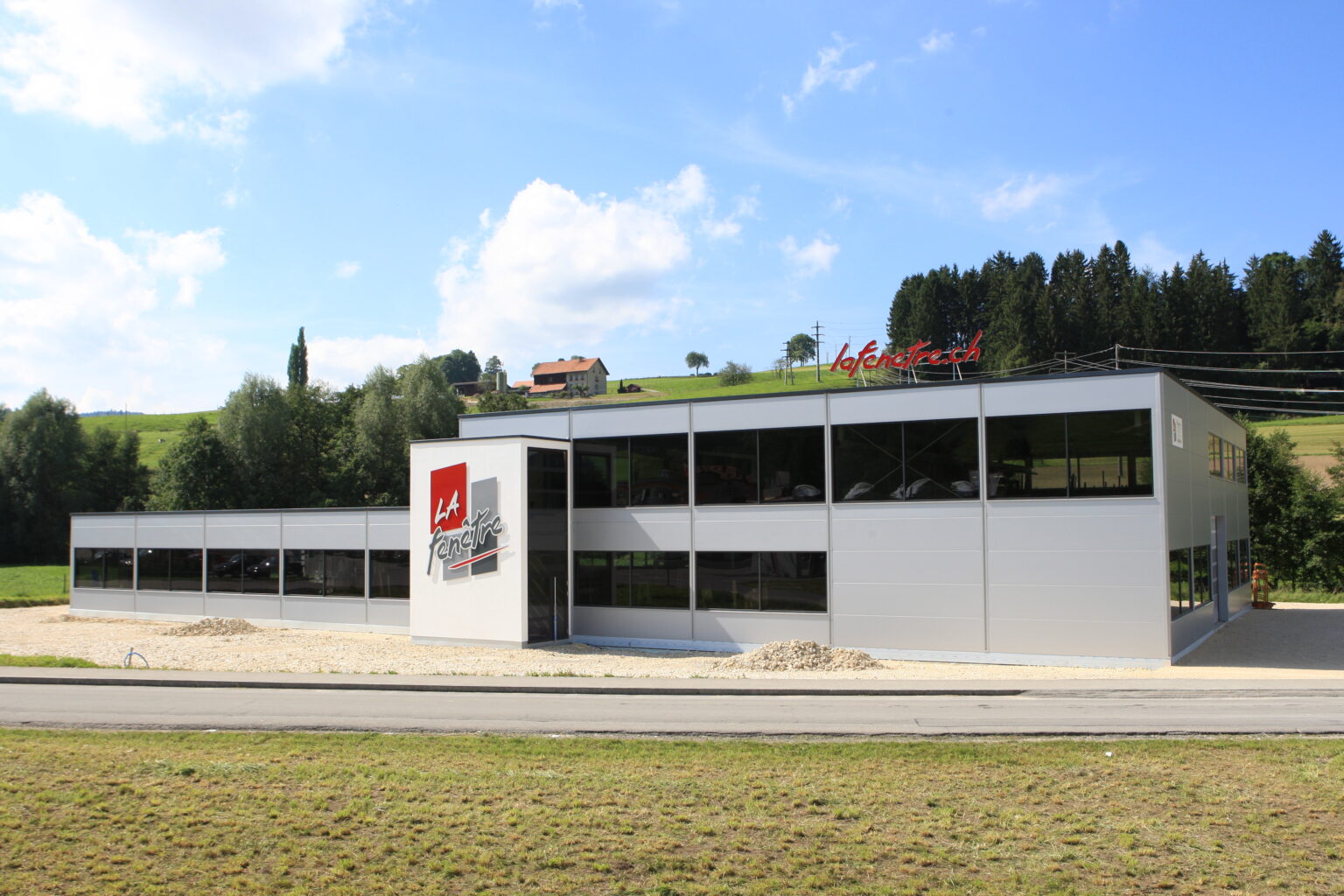 Piazza Reconvilier 003
